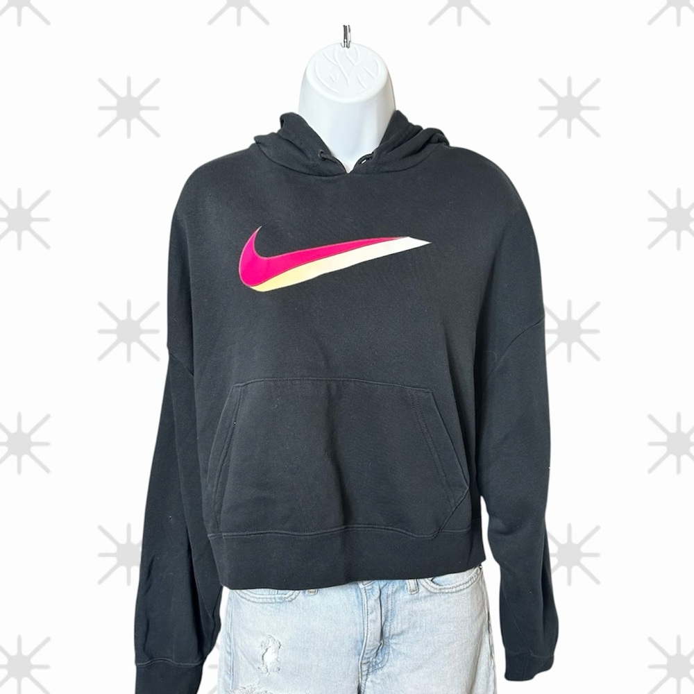 Nike Size Medium NWOT Swoosh Hoodie Sweatshirt Cozy Fall Athletic Streetwear